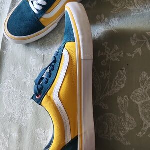 Vans size 11